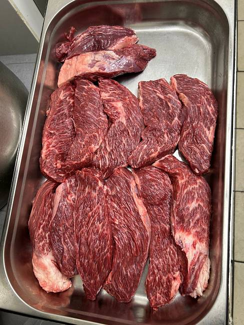 Четвертины быков